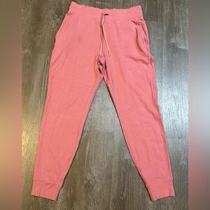 lululemon Women’s Scuba High Rise sweaterpant dusty rose Joggers